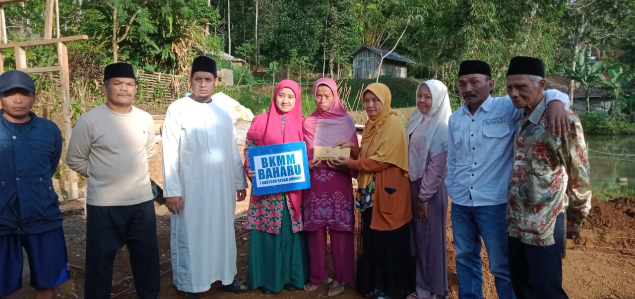 Santunan ustad dan ustadzah